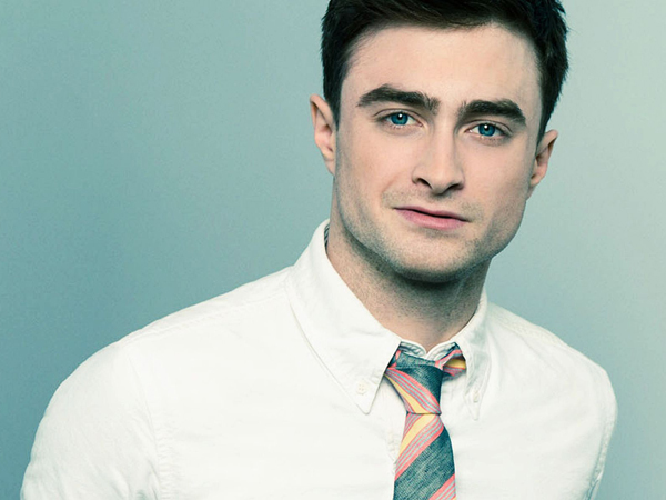 Kecanduan Rokok, Daniel Radcliffe Masuk Rehab?